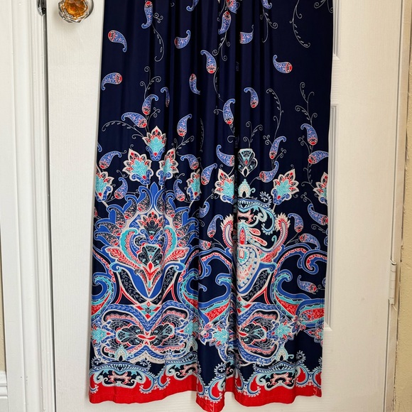 GILLI MAXI DRESS. SLEEVELESS SURPLICE NAVY BLUE + PAISLEY DRESS. LIKE NEW! - Picture 12 of 14